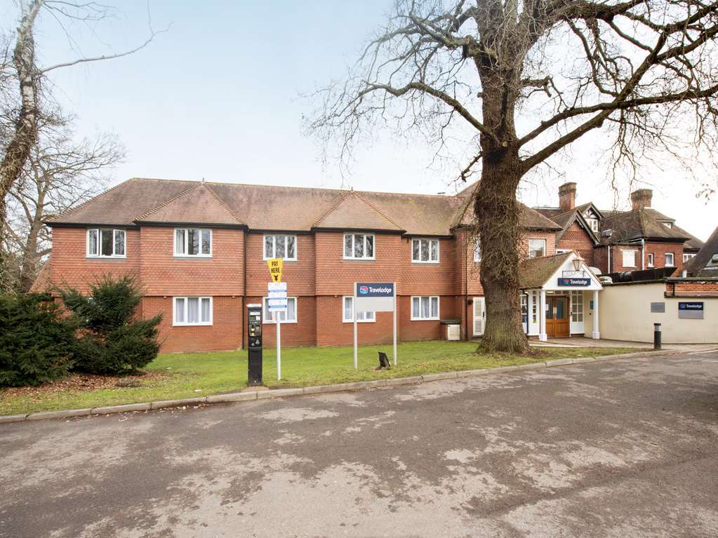 Travelodge Walton On Thames Walton-on-Thames Exterior photo